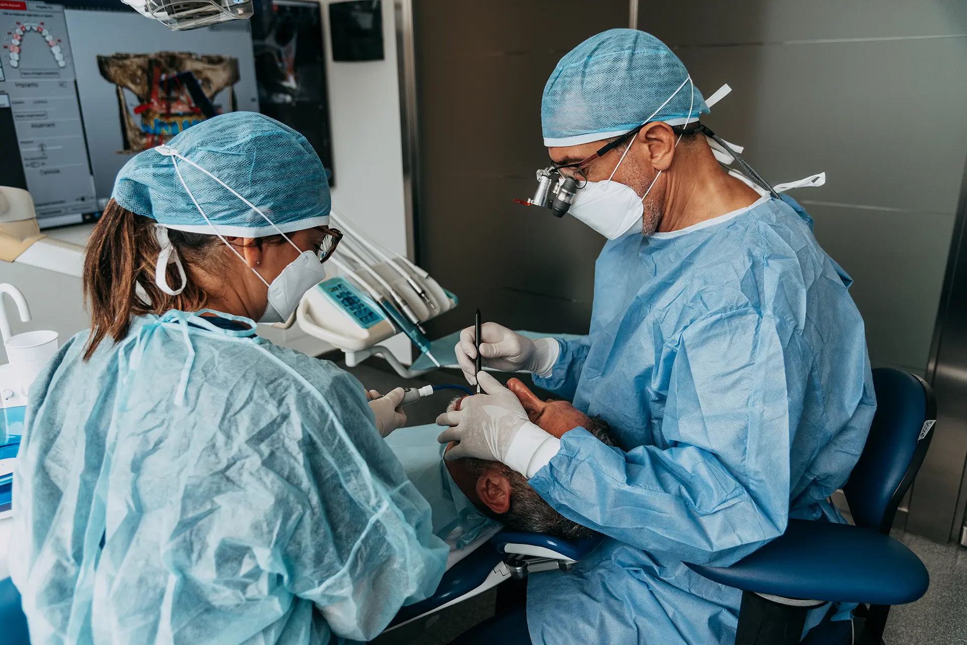 Impianti dentali - Studio Dentistico Poggio - Dentista a Milano, Duomo copia